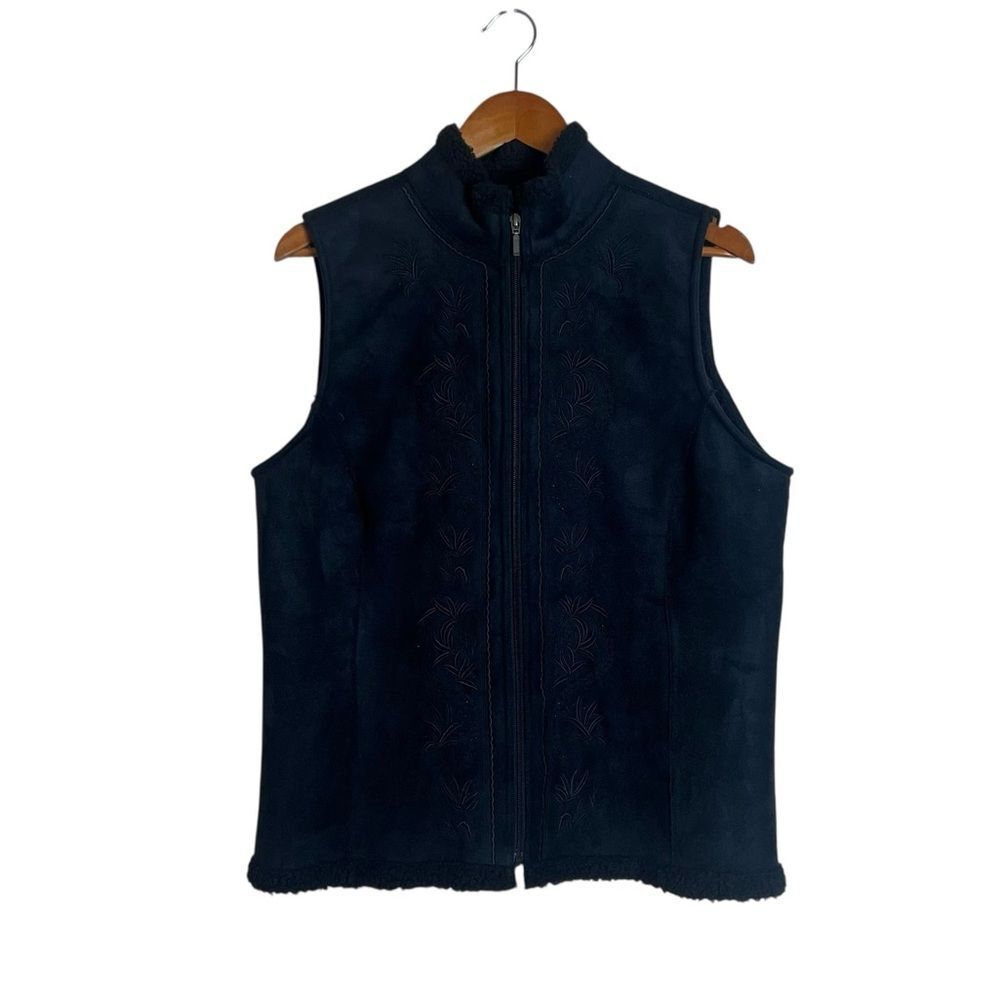 Traditional black faux suede full zip vest. Size m‎